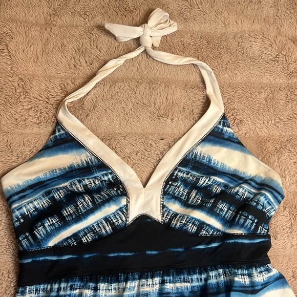 The North Face Blue and White Swim Coverup - Picture 2 of 7